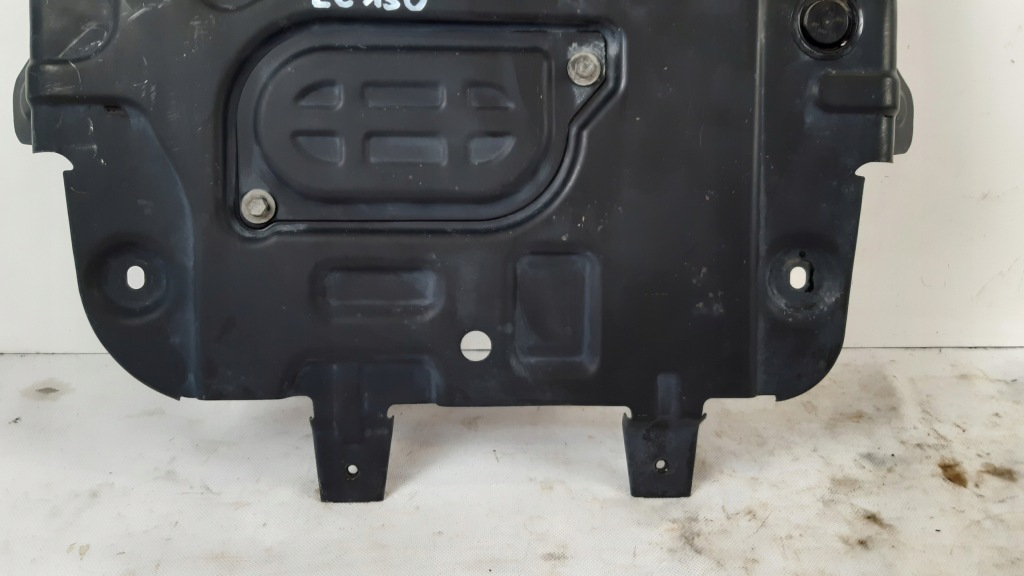 Toyota land cruiser 150 накладка під  двигун в Україні