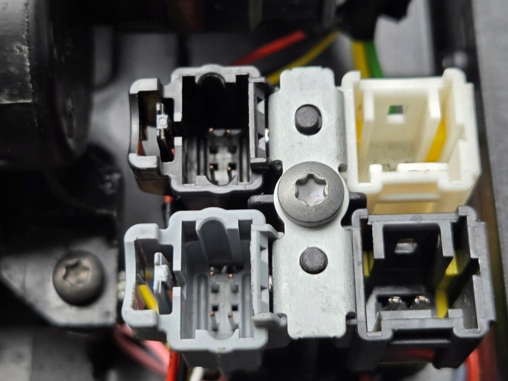 Proace city berlingo rifter насос adblue 9832421480 Доставка