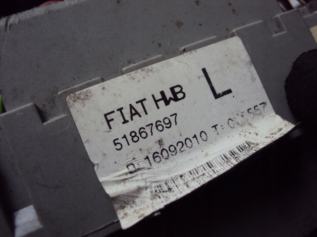 фото №5, Коробка предохранителей alfa romeo giulietta 10-20