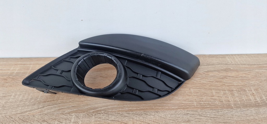 фото №1, Renault twingo 2 ii левая решётка бампера противотуманной фары