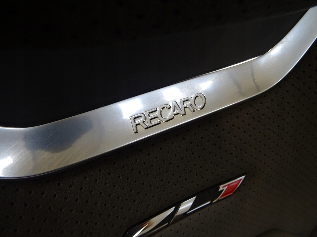 фото №14, 2016-23 camaro zl1 cabrio recaro сиденья сиденье заднее сиденье спинка кожаный кожа