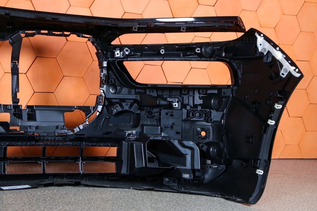 фото №8, Bmw 7 g70 i7 бампер перед передний цвет 475