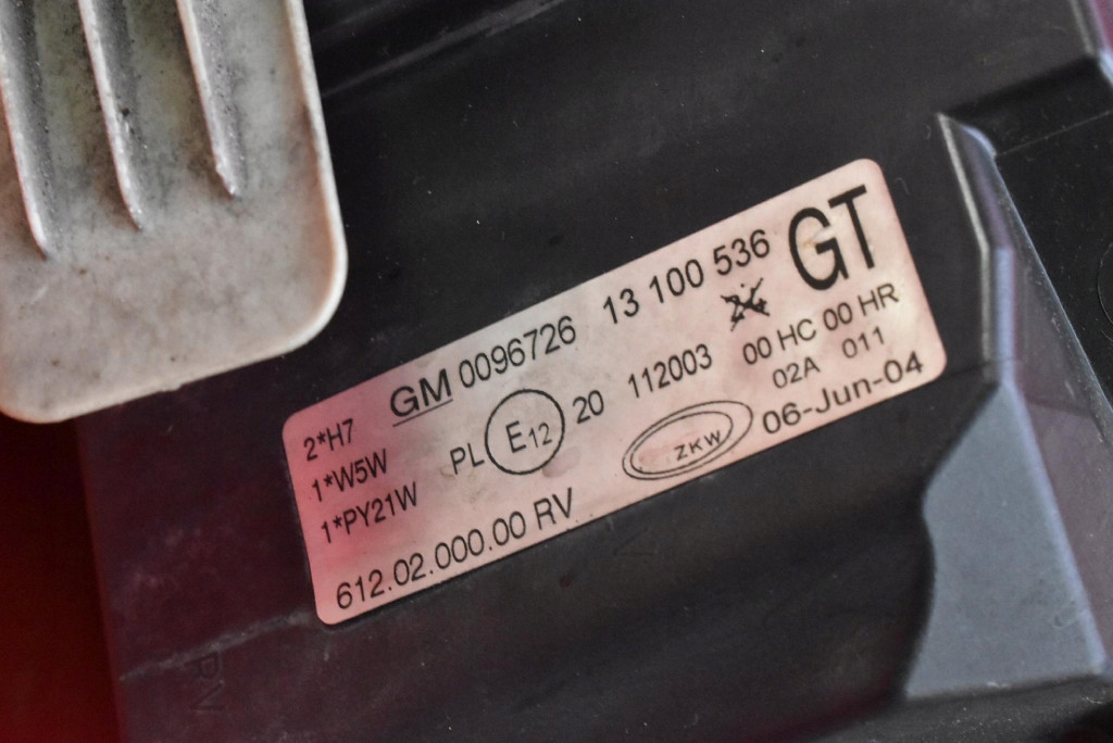 Купити Фара правий лампа перед лінза eu 13100536 opel corsa c lift 03-06