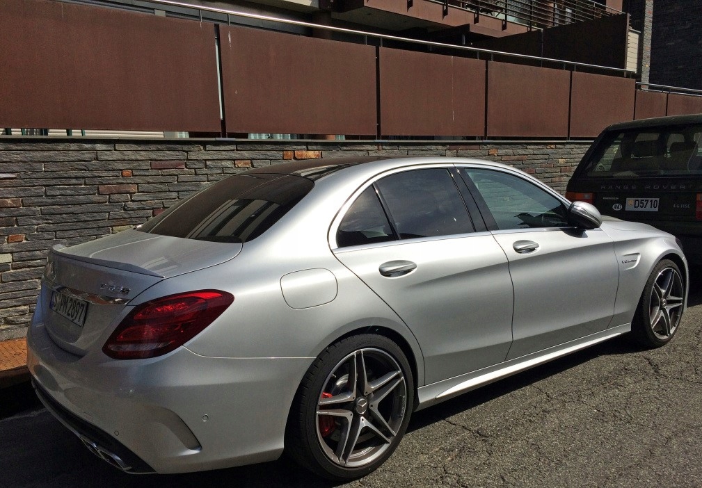 фото №1, Mercedes w205 спойлер c63 спойлер na крышка грунтовка!!