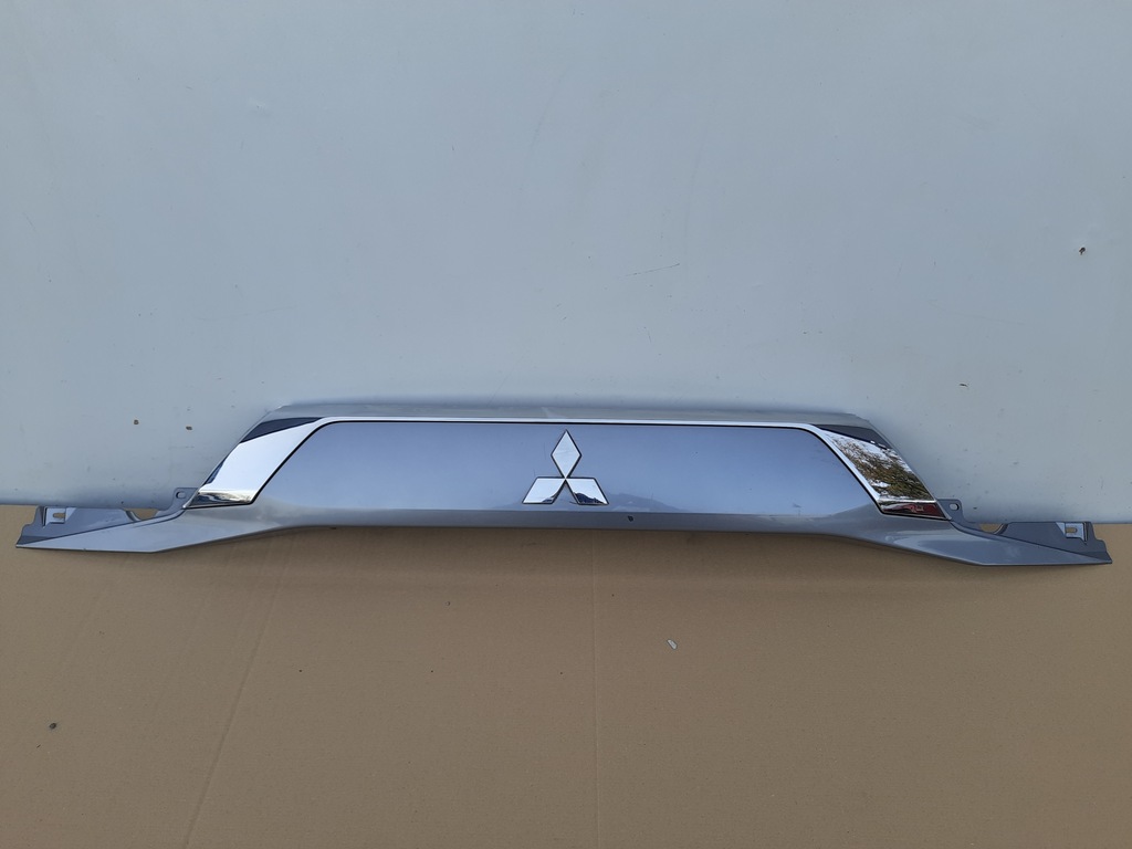 фото №1, Mitsubishi outlander iii lift накладка крышки задняя ory