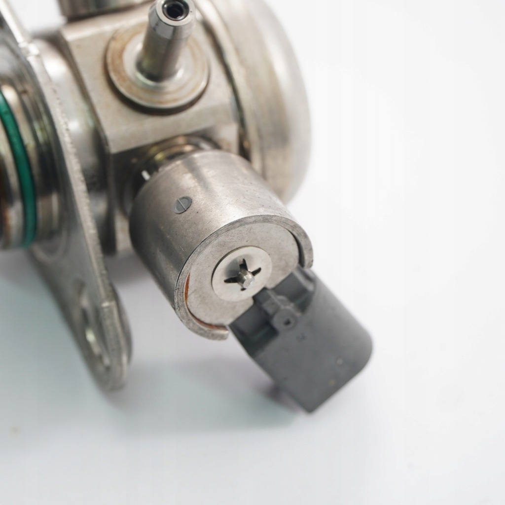 Mercedes w176 w246 m270 насос пального упорскування a2700700501 Ціна