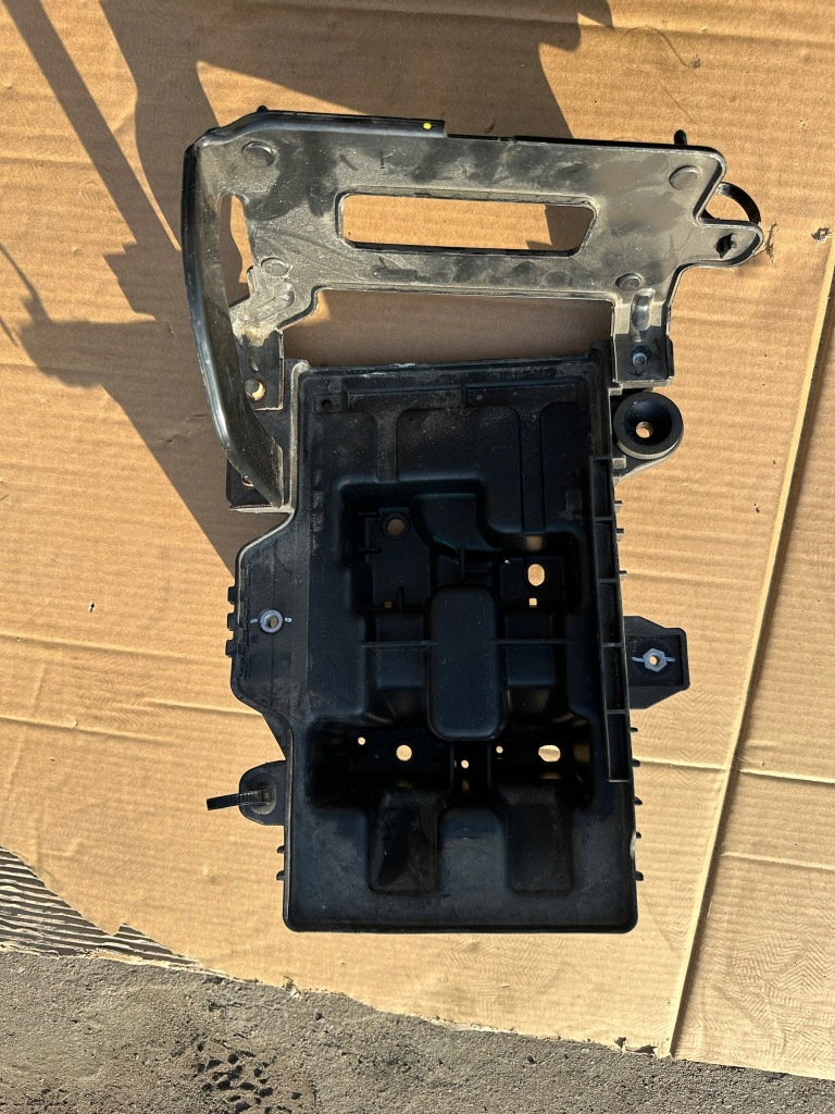 Купити Основа акумулятор hyundai tucson 3 37150-d7000