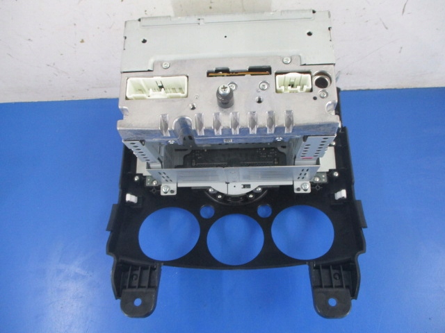 фото №3, Mazda 2 de радіо заводський cd mp3 dl4066ar0