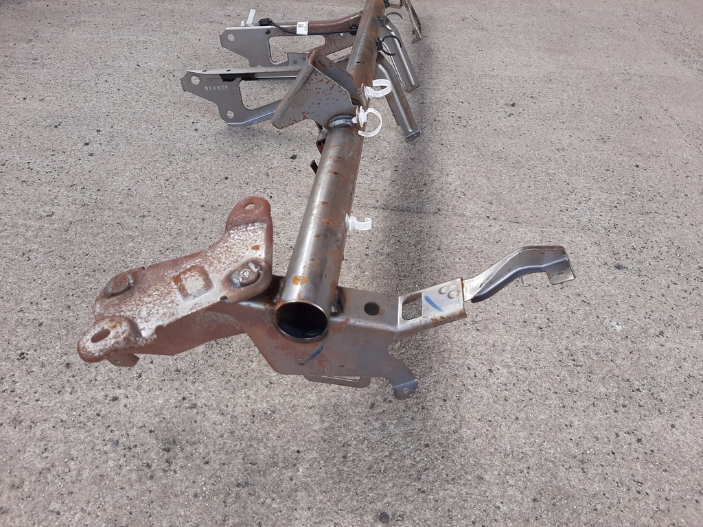 фото №10, Subaru xv i 2.0d каркас панели приборной панели