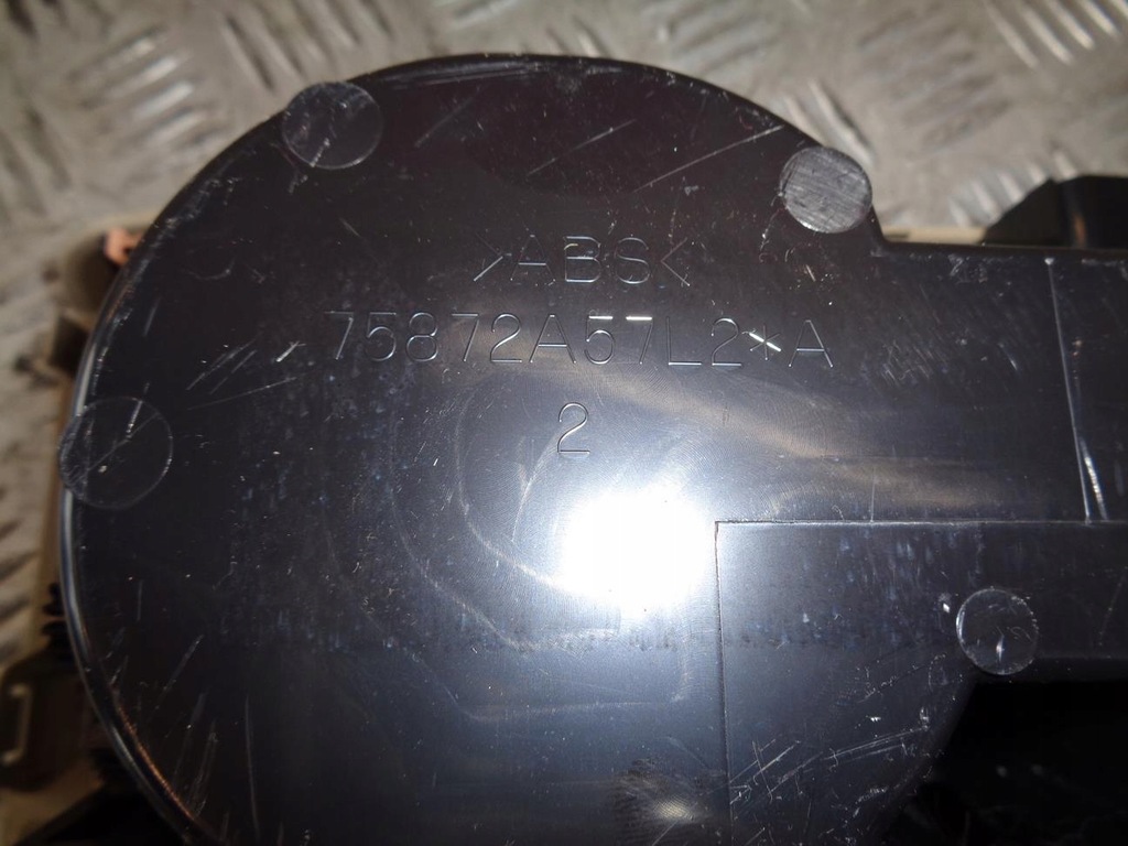 фото №8, Підсклянник кронштейн na чашки чохол suzuki kizashi