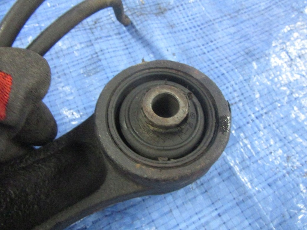 фото №5, Suzuki jimny 2003 рычаг перед