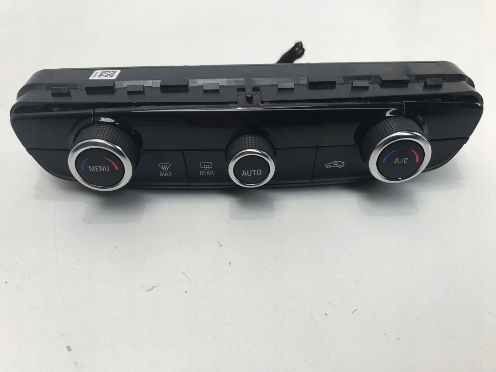 фото №1, Opel mokka-e b ii 2022 панель кондиционера обдув 9842665880