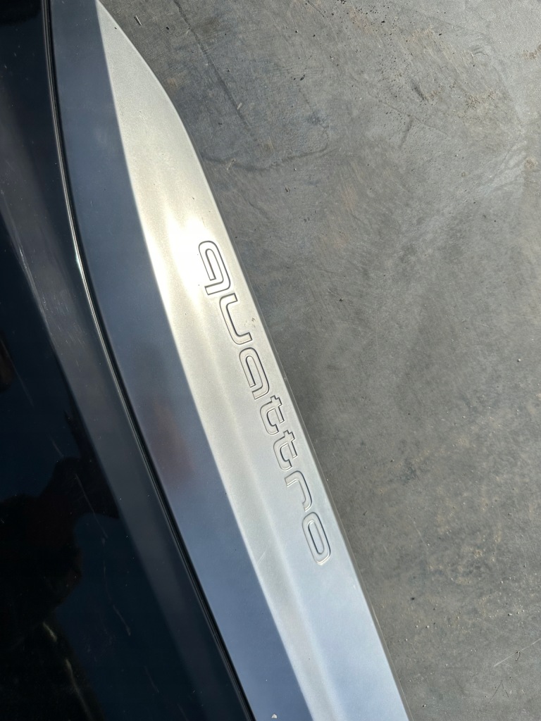 Молдинг дверь правый задний  audi q7 4m0853060e с Разборки