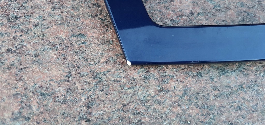 фото №4, Audi r8 420 coupe накладка спойлер молдинг na крышка задняя