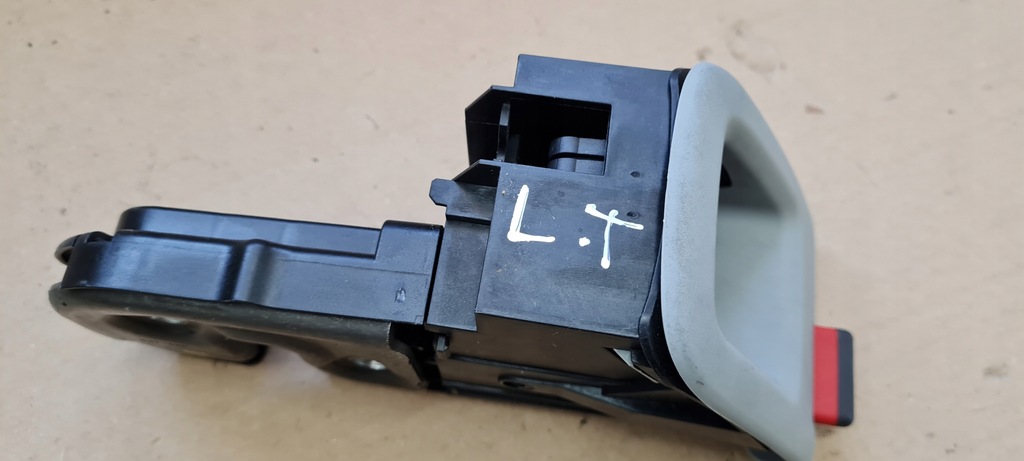 фото №5, A7 4g замок защёлка сиденье спинка левый задняя a6 c7 4g