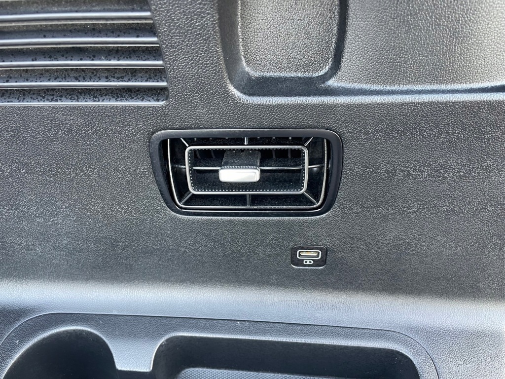 фото №12, Kia sorento iv 7 осіб обшивка багажника лівий 85730-p2200 правий 85740-p2200