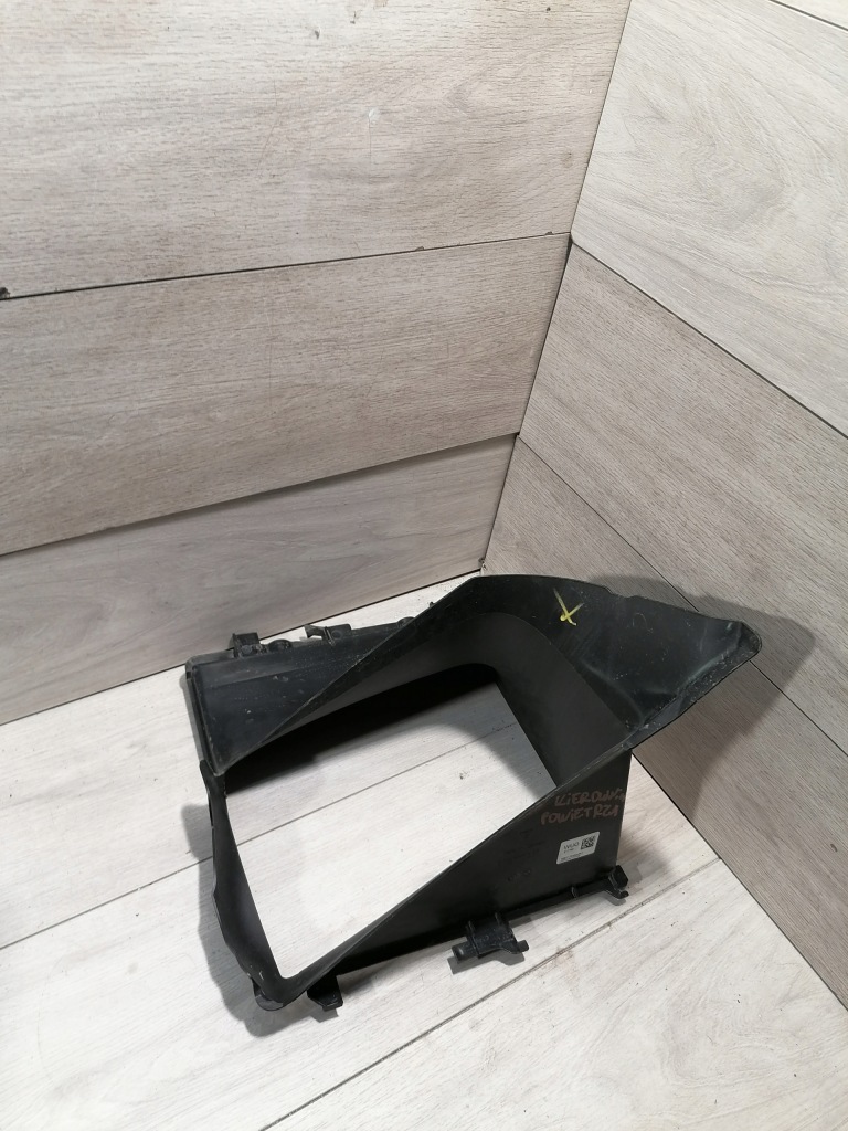 фото №1, Macan воздуховод воздуха 95b117335q