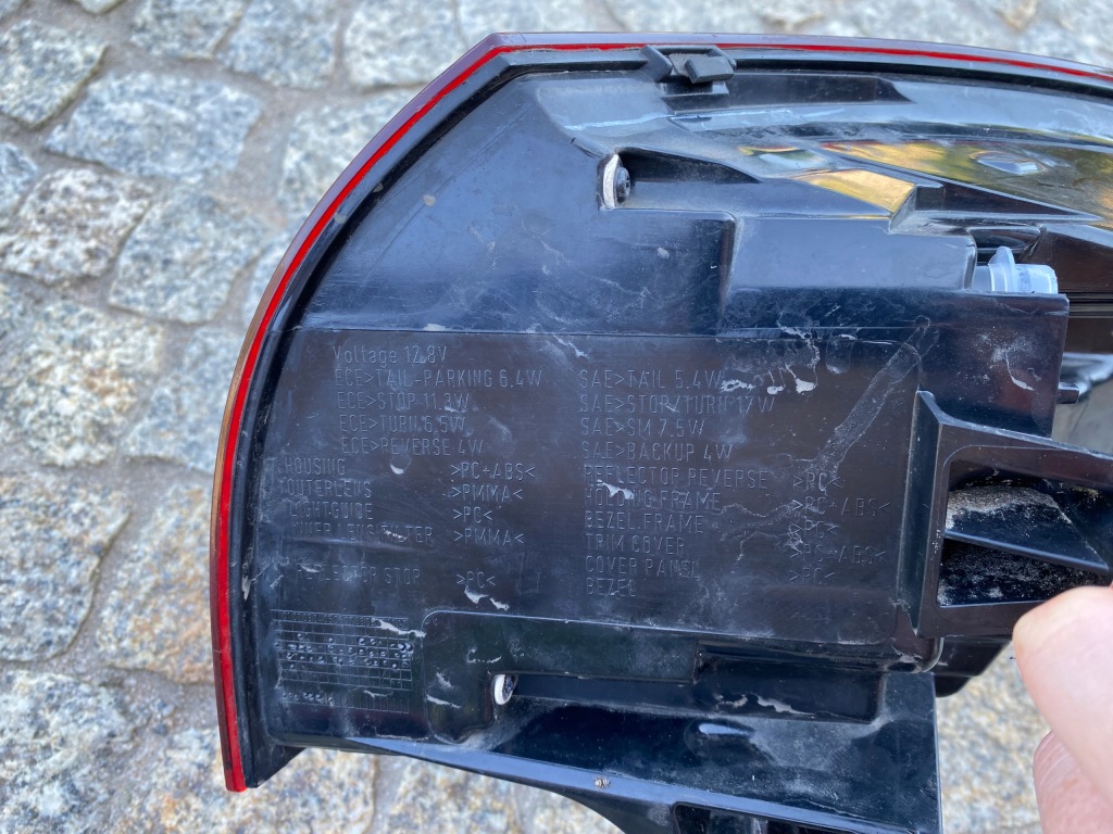 Купить Mercedes gle 167 лампа левая задний  1679061007 оригинал