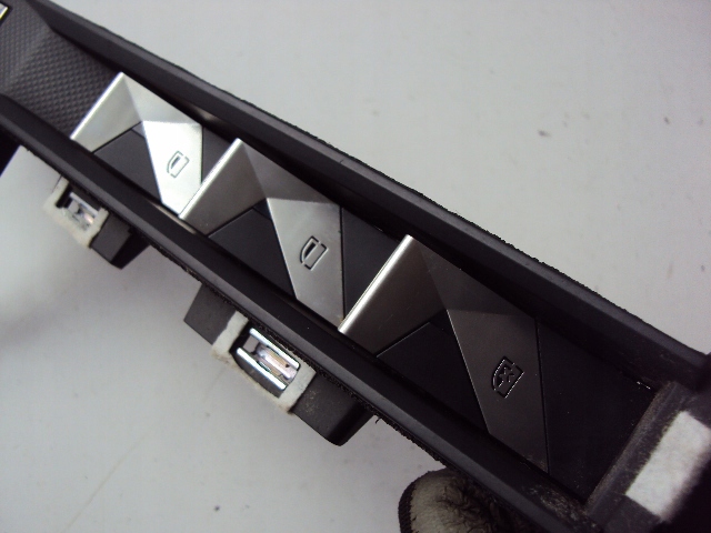 фото №3, Панель вікон citroen ds7