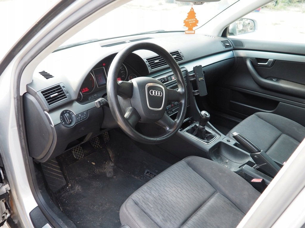 фото №8, Audi a4 b7 kombi лампа стельовий освітлення кабіни лампа