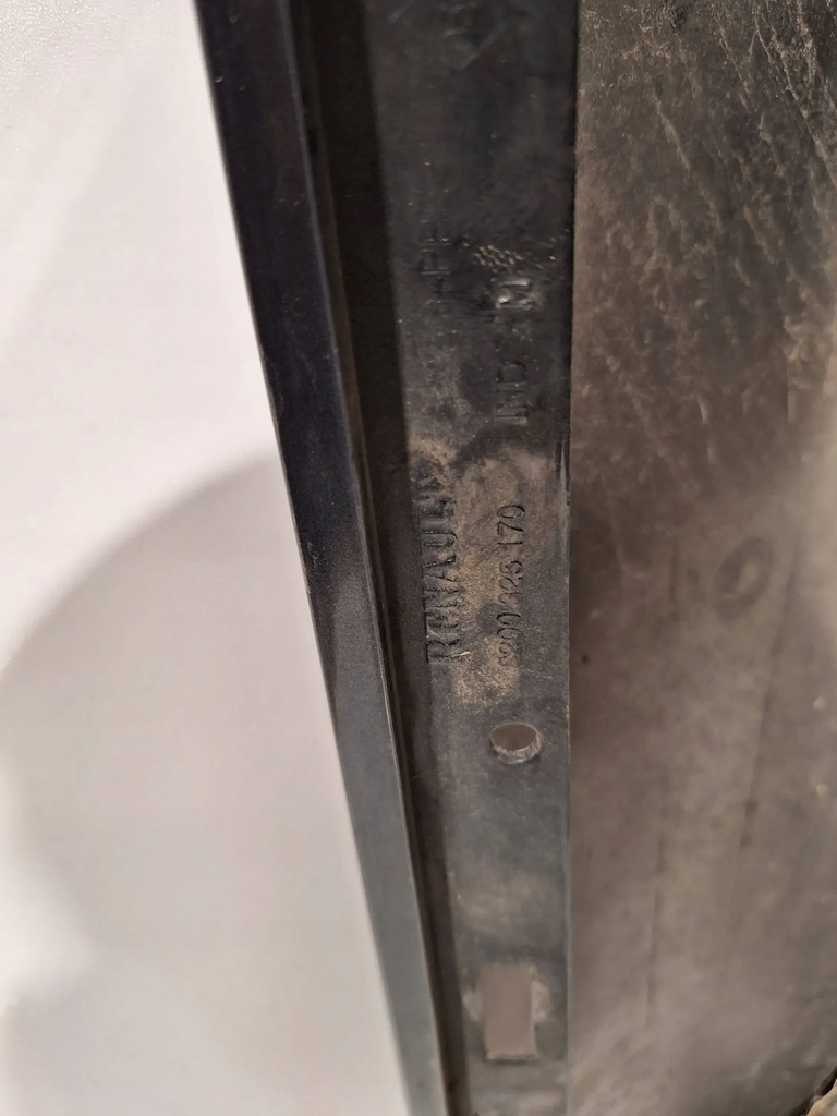 фото №7, Крыло перед левый renault clio iii 05-12