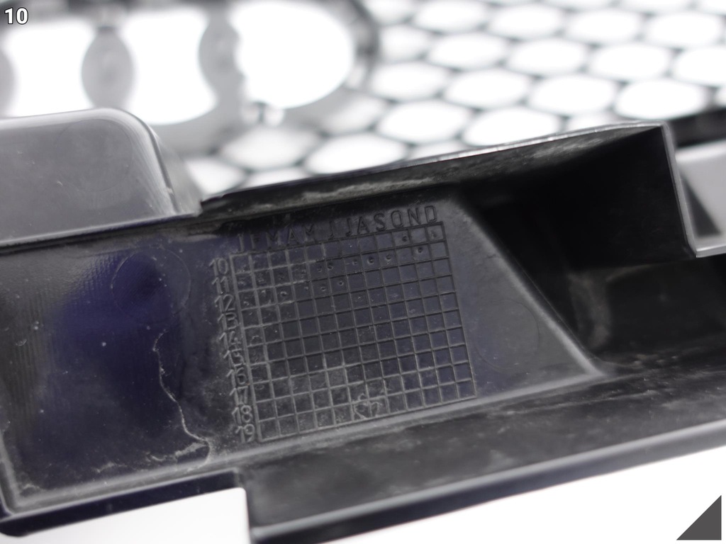 фото №11, Audi rs3 8p0 09-12 бампер решётка радиатора решётка радиатора перед