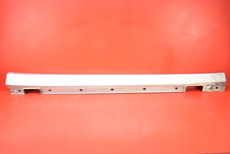 фото №1, Накладка порог правая mercedes e-klasa w212 sedan