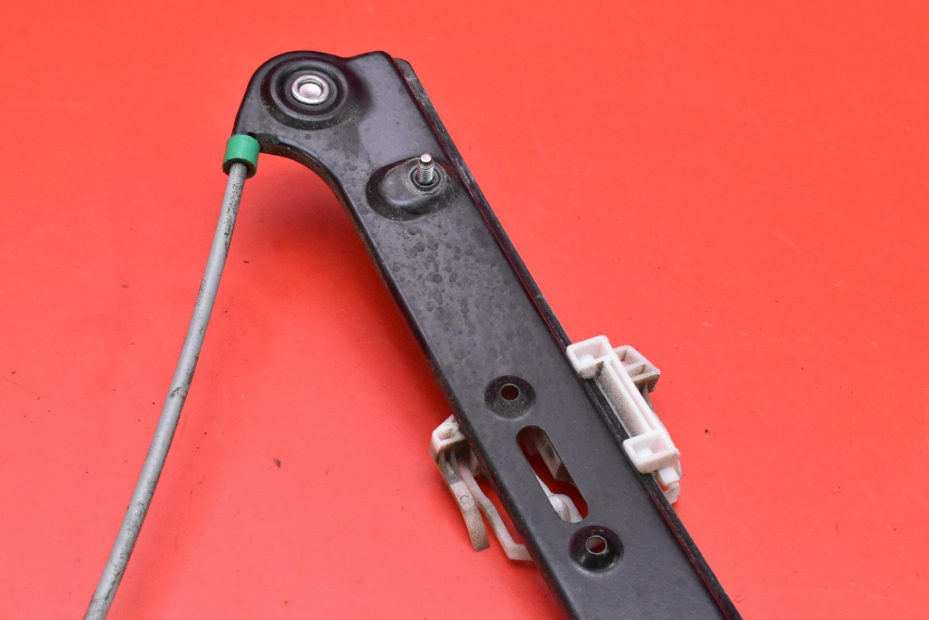 Подъемник стекло левая перед европа  6925963 bmw x3 e83 рестайлинг  06-10 в Украине