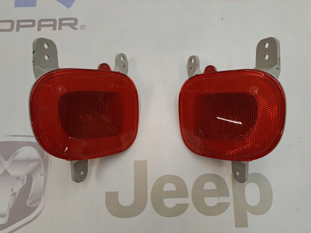 фото №1, Jeep renegade bu 2015-2020 отражатель задний задняя правый w бампер oem mopar