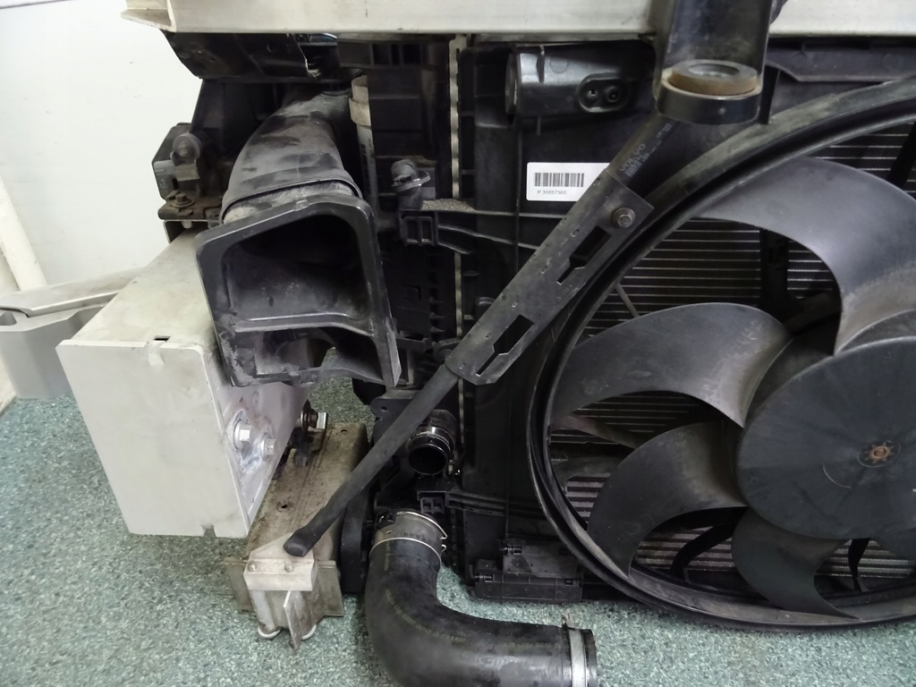 фото №6, Volvo xc60 xc-60 ii pas передній радіатор вентилятор комплект