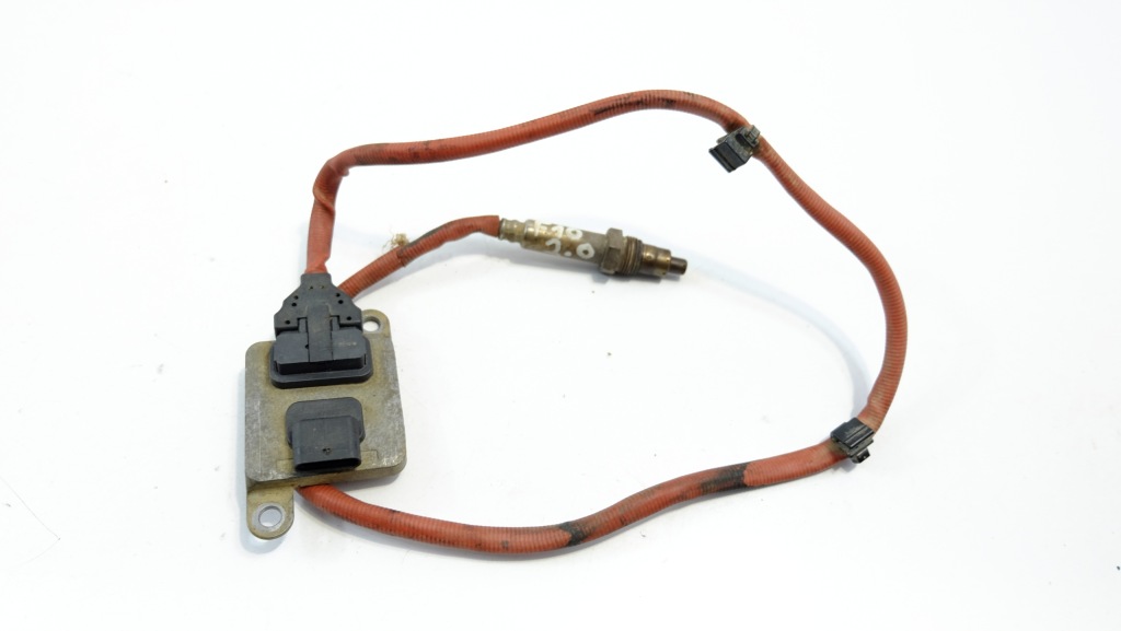 Купити Bmw 5 f10 2.0d датчик nox 857647101