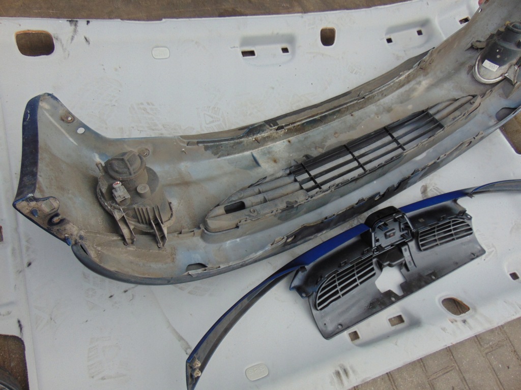 Бампер перед передній решітка радіатора peugeot 206 hb європа Зі Шроту