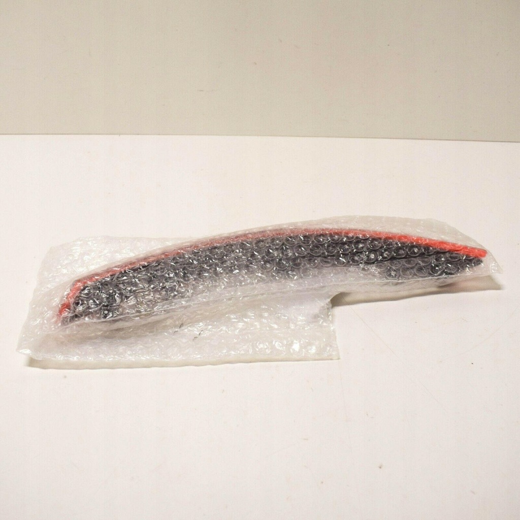 фото №13, Свет отражающий задние audi a4 avant 2016