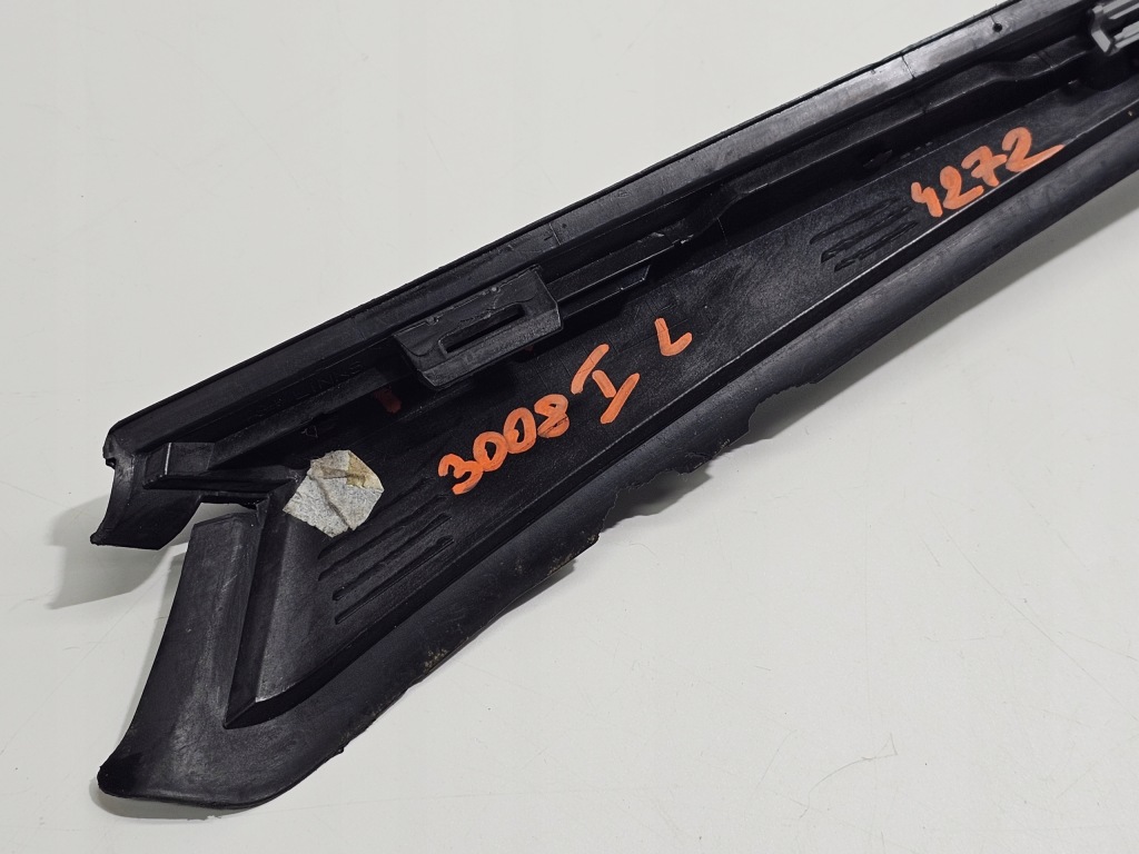 фото №6, Молдинг стекло лобовое левая peugeot 3008 i 2.0 hdi #4272