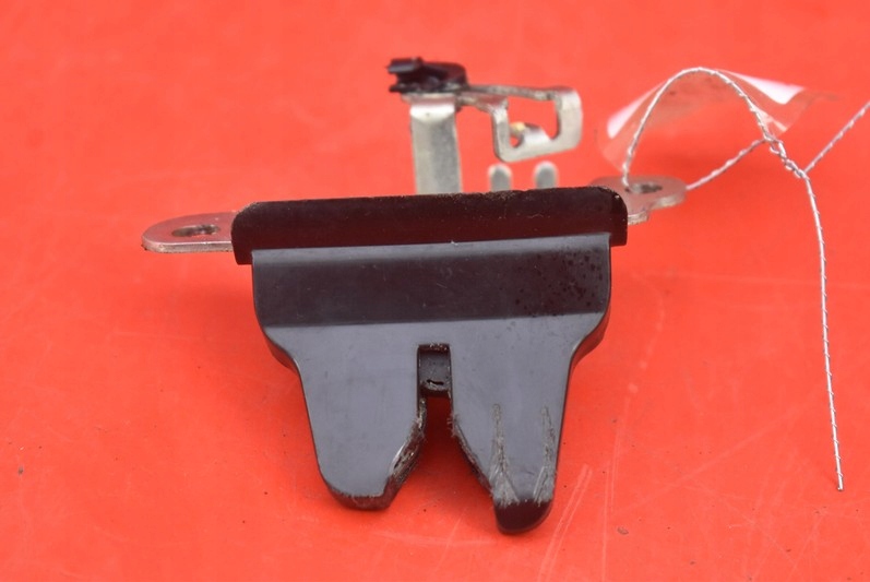 фото №5, Замок крышки задняя багажника suzuki sx4 1 i sedan 06-14