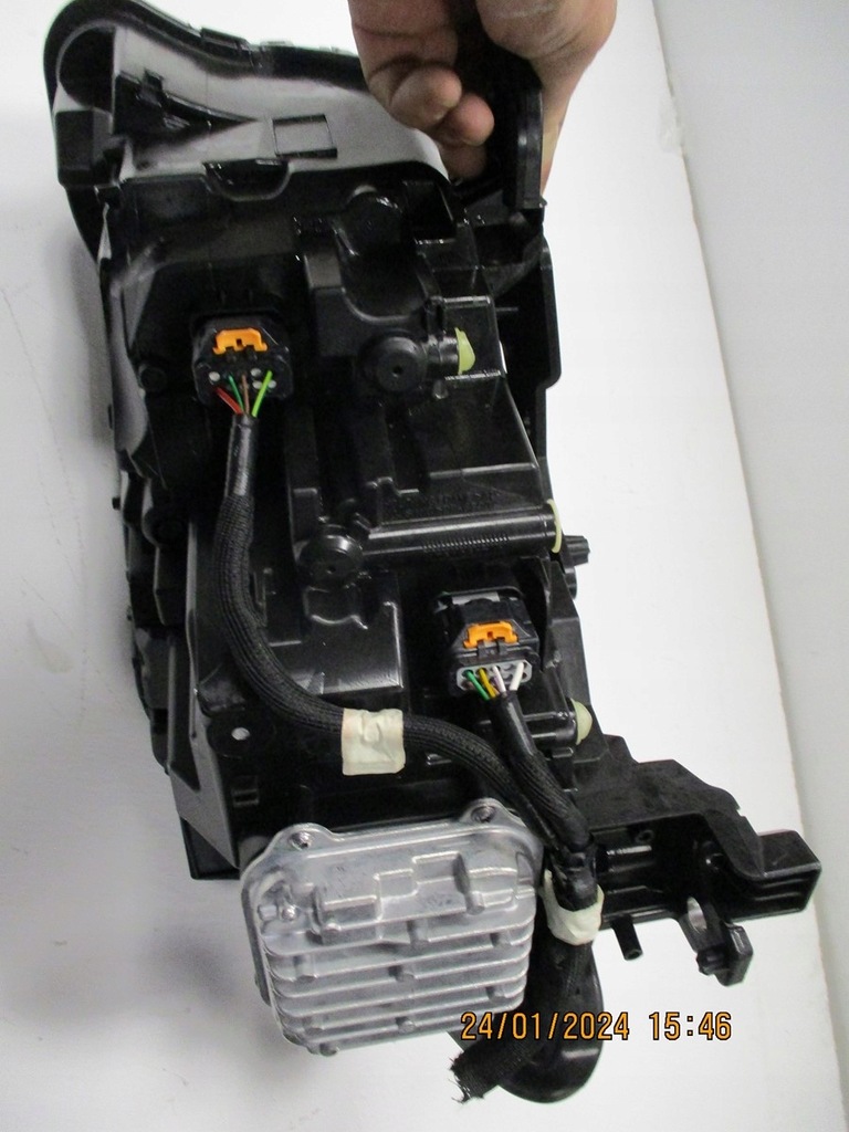 фото №7, Лампа правая левая peugeot 308 408 matrix t10 98491150 98491148 перед