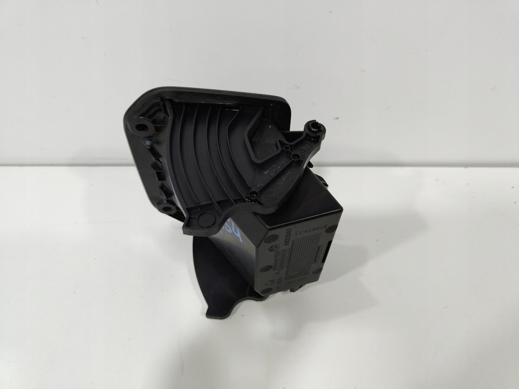 фото №7, Бардачок панели консоли 6823240 bmw 1 f40 2 f44