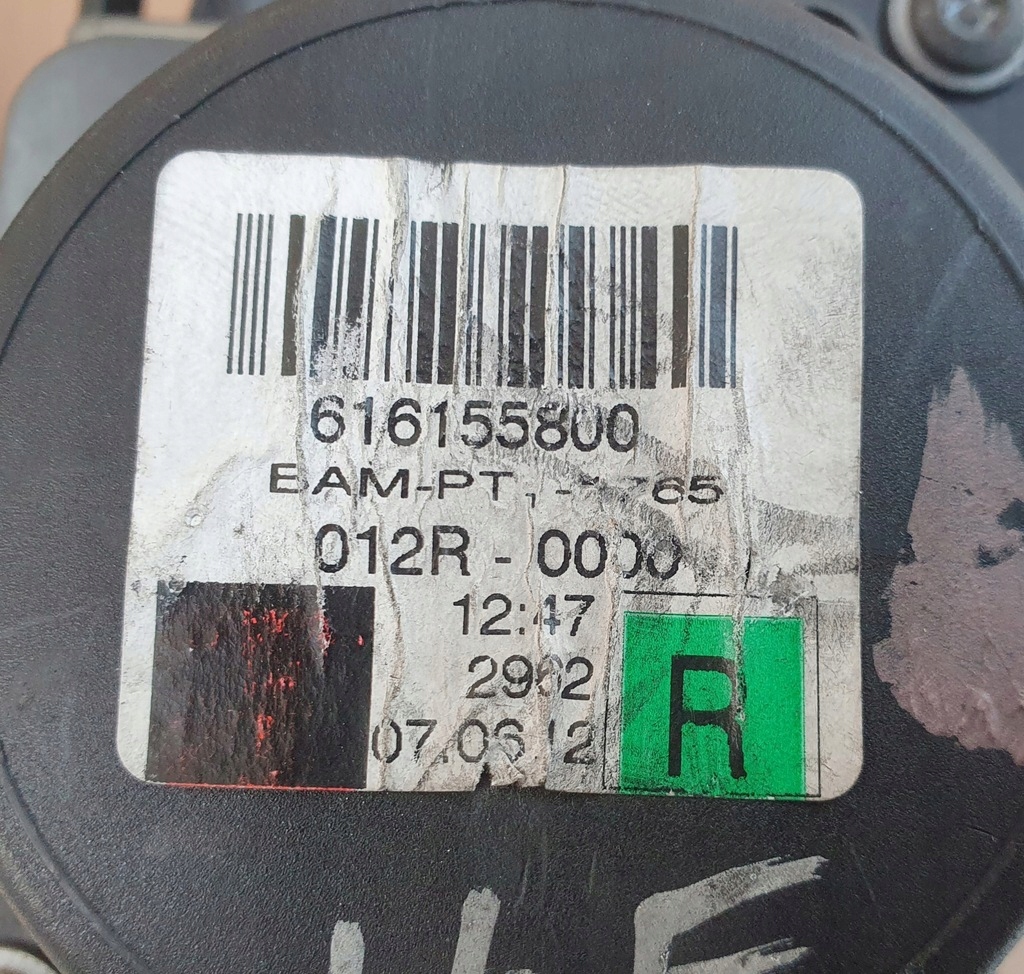 Volvo v60 2011-2013r правый передний ремень безопасности 616155800 в Украине