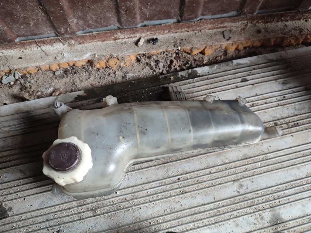 фото №1, Бак расширительный clio ii 2 thalia 7700427953g