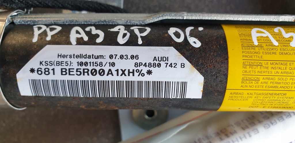 фото №5, Шторка безпеки бічна audi a3 8p 8p4880742b 8p4880741b