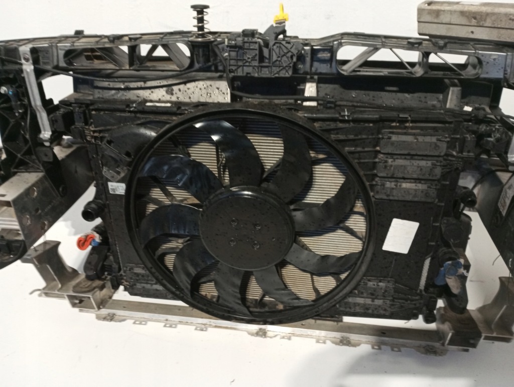 фото №5, Pas передний радиатор mercedes eqa 243 a2479067806