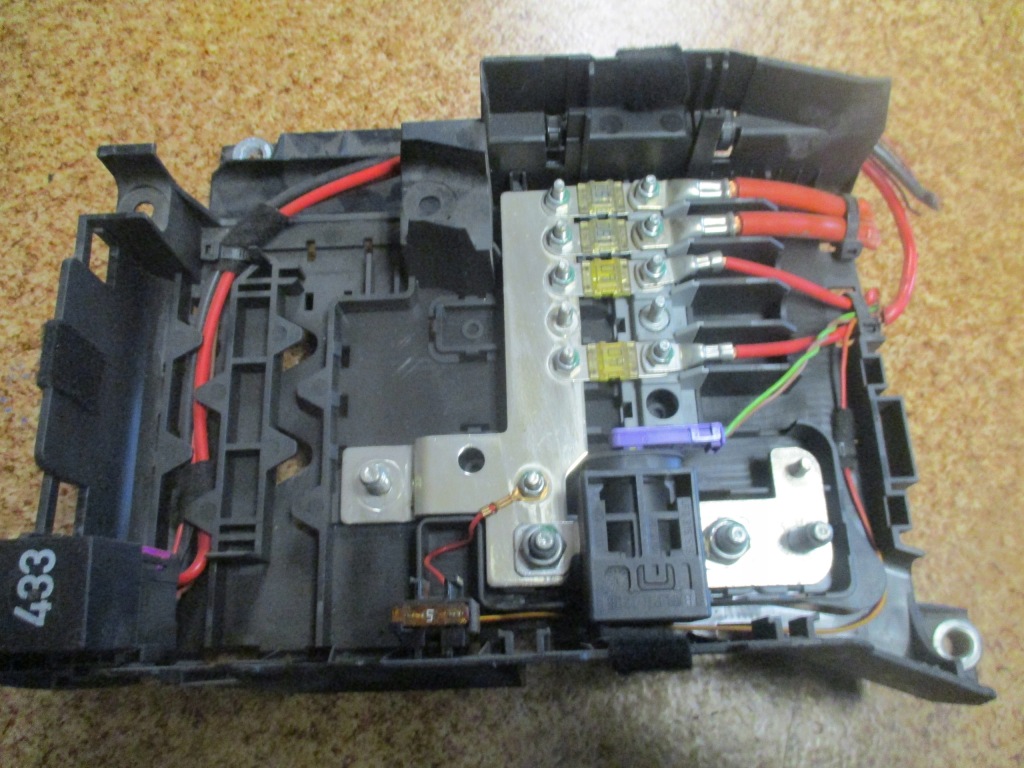 фото №1, Коробка запобіжників vw touareg 7l0937555a