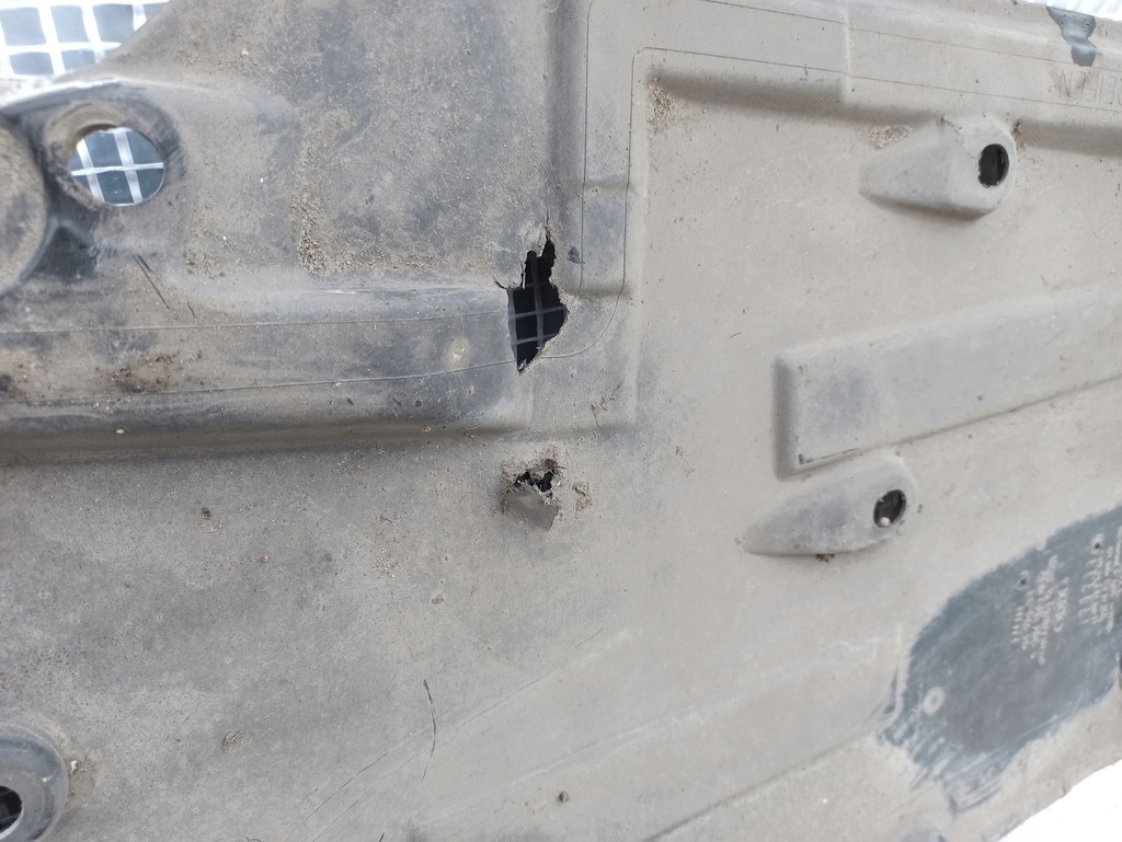 фото №8, Audi a8 d3 захист підвіска права плита 4e0825206c