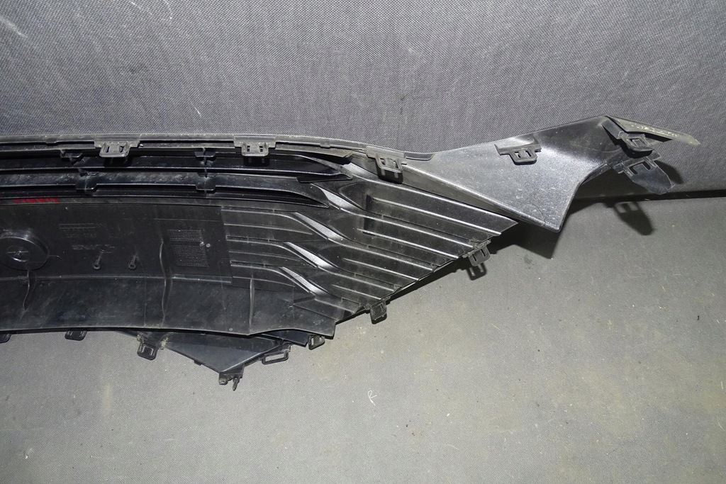 фото №11, Toyota yaris iii lift решётка радиатора решётка радиатора бампера перед