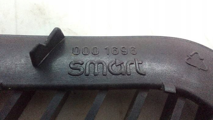 Решётка жабо правая smart fortwo 0001696 с Разборки