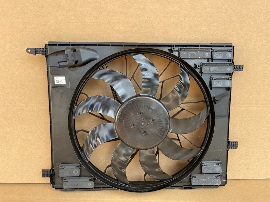 фото №1, Mercedes w213 вентилятор радиатора a0999069004