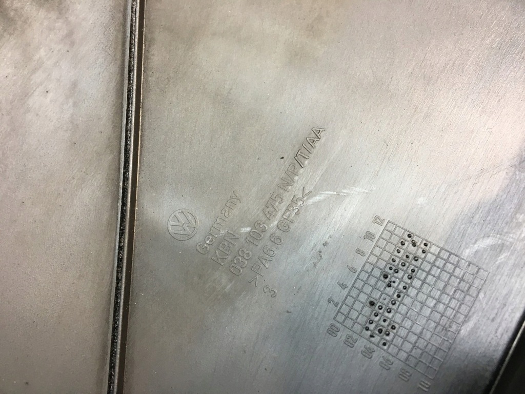 фото №7, Крышка клапанов audi a3 8l 1.9 tdi asz 038103469aj