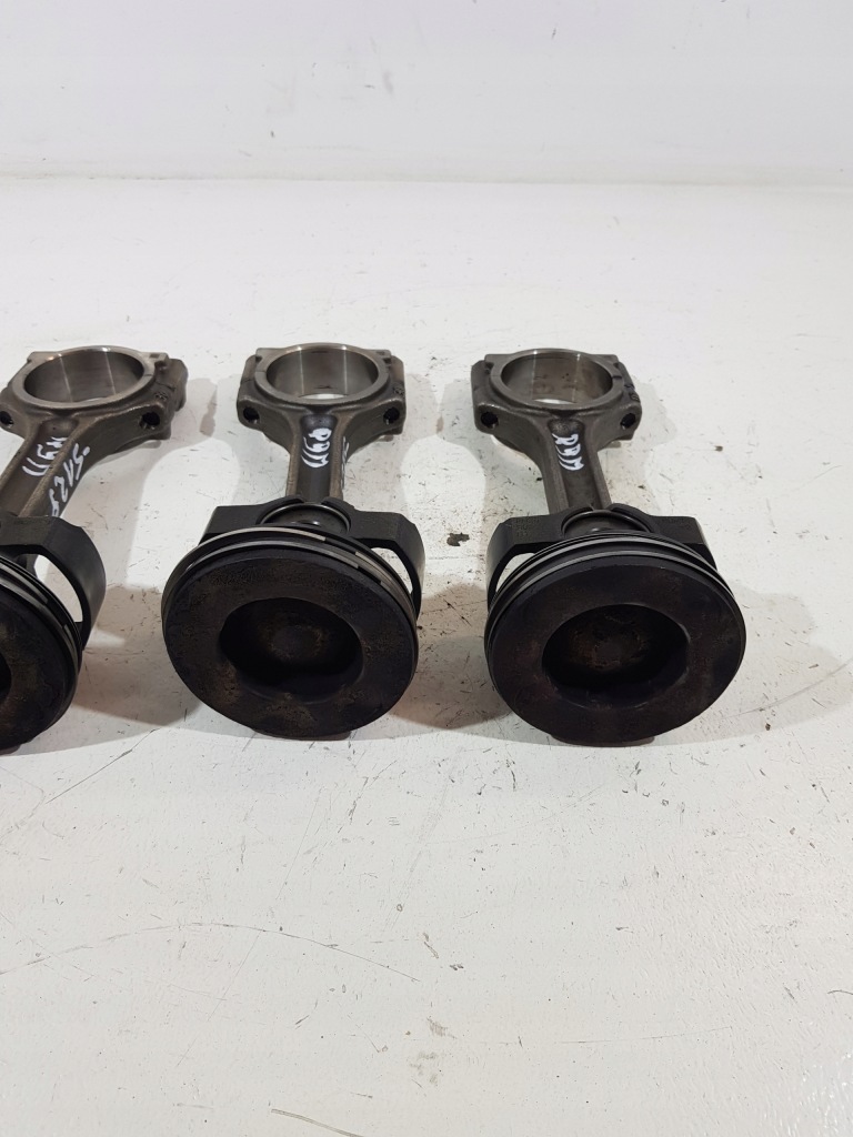 Поршень + шатун mercedes w205 1.6 dci r9ma500 626951 с Разборки