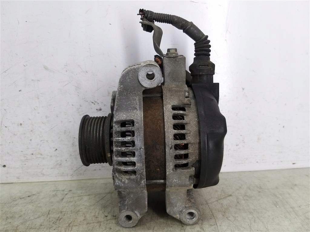 Купить Генератор lexus is 2 2005-2012r 2.2diesel 177km denso 104210-4771