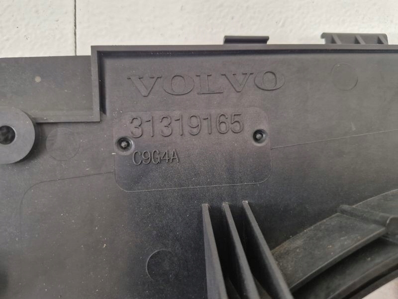 Volvo v40 2 2 1.6 d вентилятор вентилятор радиатора 31319165 940009301 Недорого